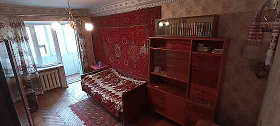 Продам трикімнатну квартиру вул.Чистяківська 12 Киев