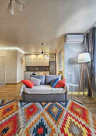 Оренда яскравої студії ЖК Лебединий Київ