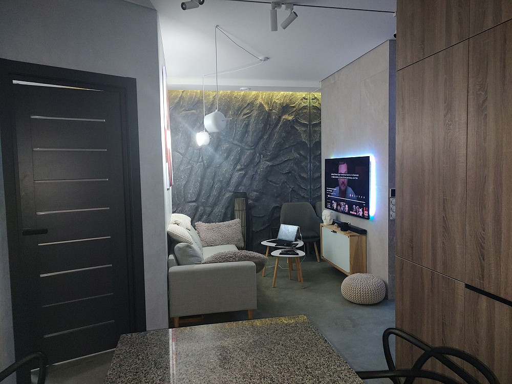 Аренда евродвушки с дизайнерским ремонтом Вишневое - изображение 2