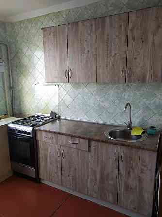 Сцдам 2-х ком.кв р-н 1-й школы.5000+ком.услуги Кременчук