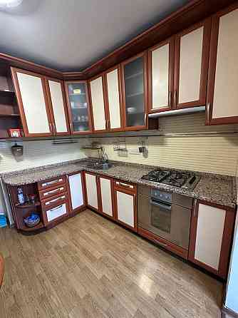 3-х комнатная с эвроремонт 76м2 ул.Прилужная 8 БОМБОубежище а/с Дачная Киев