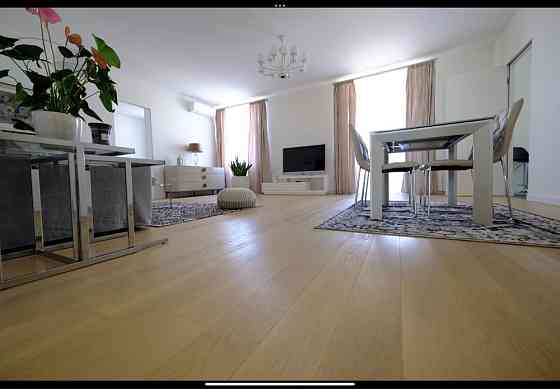 Чотирикімнатна квартира біля Маріінінського парку, 3 окремі спальні Киев