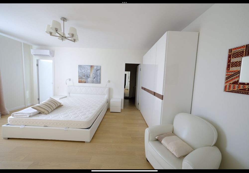 Чотирикімнатна квартира біля Маріінінського парку, 3 окремі спальні Киев - изображение 3