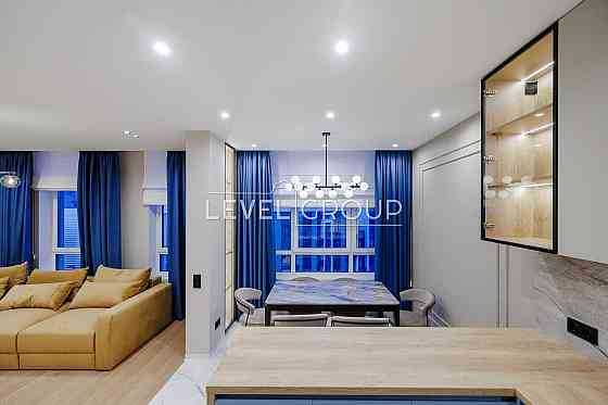 Продаж 3к квартира 95 м2, ЖК Respublika, вул. Родини Кістяківських Киев