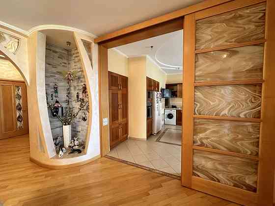 Продаю 4к квартиру в Центре Киева ул Ковпака Киев