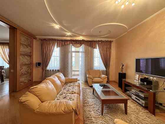 Продаю 4к квартиру в Центре Киева ул Ковпака Киев