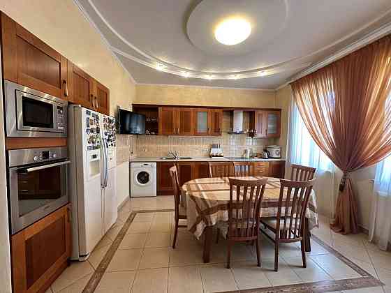 Продаю 4к квартиру в Центре Киева ул Ковпака Киев