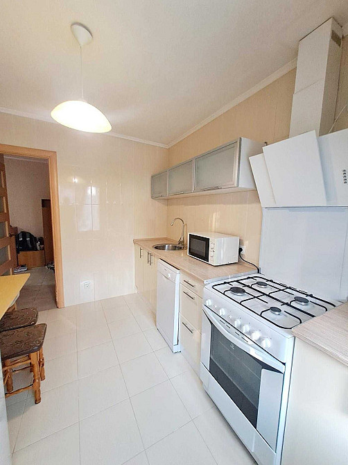 Автозаводська 89а, 3-к квартира, є газ, невисокий поверх! Киев - изображение 3