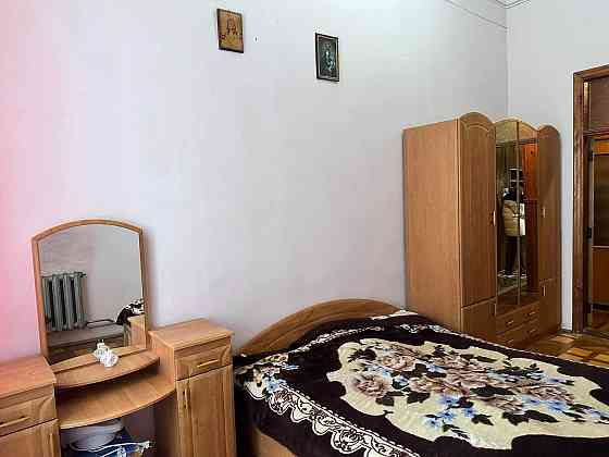 Оренда 3 кімнатної квартири по вул. Пекарська Львів