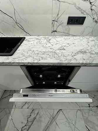 Manhattan City, Цирк, Політехнічна, Центр Киев