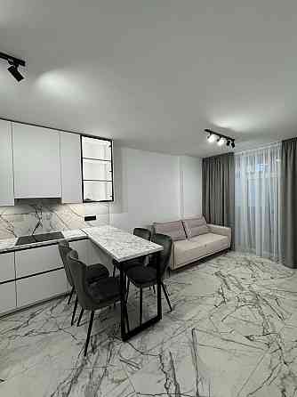 Manhattan City, Цирк, Політехнічна, Центр Киев