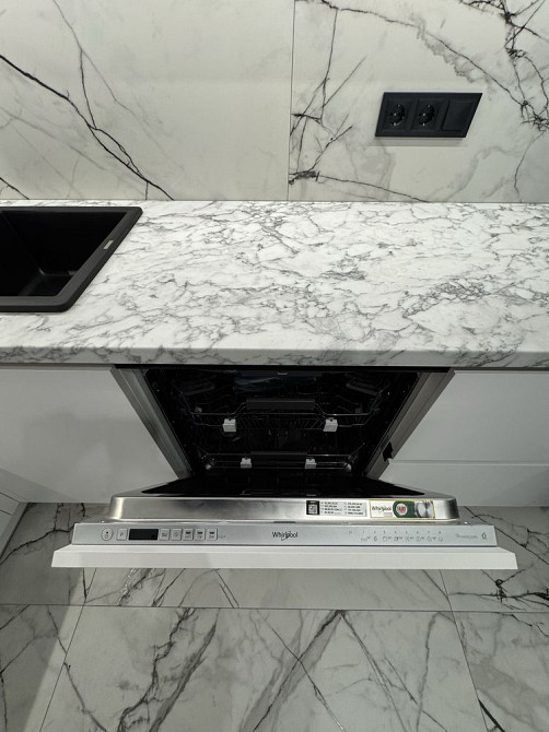 Manhattan City, Цирк, Політехнічна, Центр Киев - изображение 5