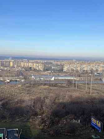 Продам квартру Восточный 2 Кривой Рог