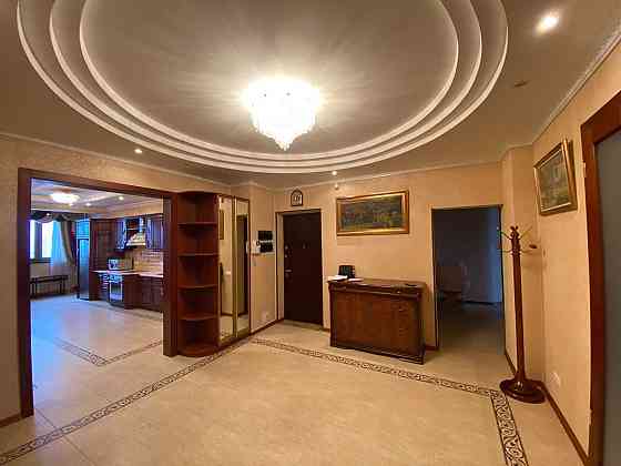 Центр, як нова 4-кімнатна, 180 кв.м, Коновальця 36-Б, метро Печерськ Київ