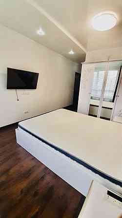 Продаж 2 х кімн. квартири метро Славутич. Київ