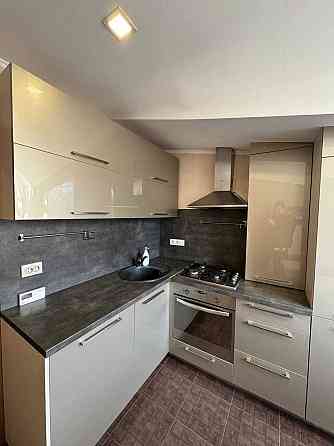 Продам 2-х кімнатну з ремонтом Ірпінь