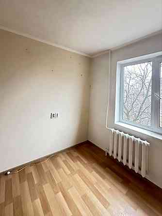 Продам 2-кім квартиру на 4 мкр. Біла Церква