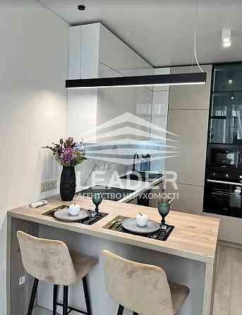 Продам 1к.Жк"Лісопарковий"-ПАНОРАМНА-СТИЛЬНА-Два Кондиціонера+2 Плазми Винница