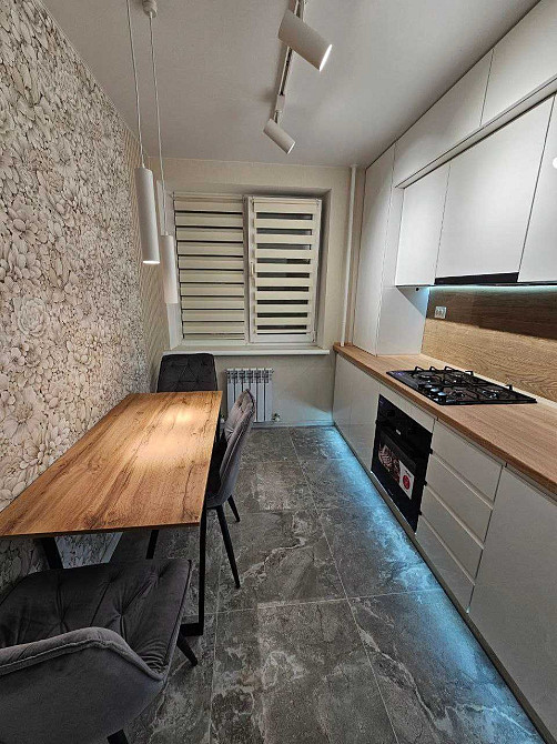 3к.кв Попова, 5/9 поверх. Ремонт, меблі,техніка!! Кропивницький - зображення 1