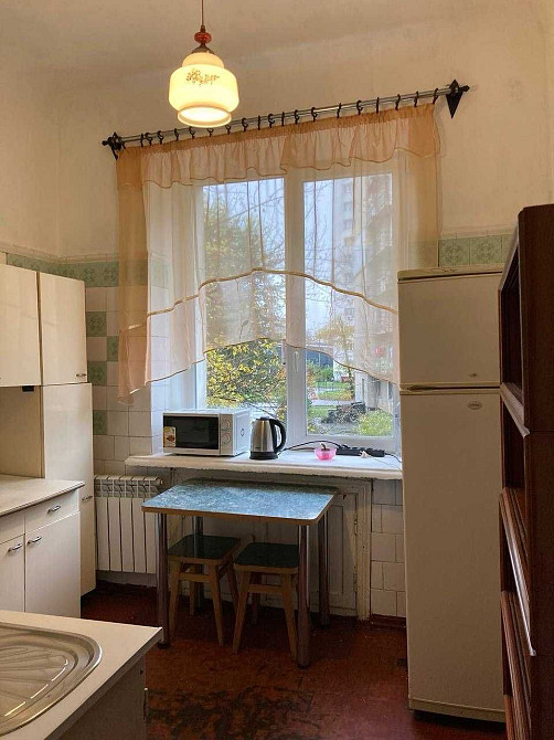 Сдам 3комн. квартиру в сталинке.  Метро  Заводская. Харьков - изображение 1