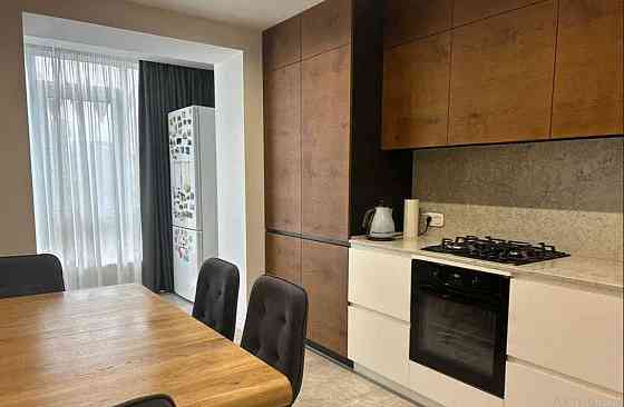 Продаж затишної, просторої 2к. В ЖК Салют, ЖМ Перемога-5. Дніпро