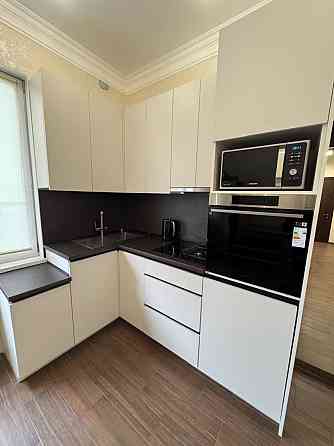 продам 3 кім. Довнар-Запольського 4  метро Лук'янівська Політех Київ