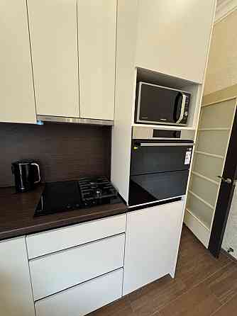 продам 3 кім. Довнар-Запольського 4  метро Лук'янівська Політех Київ