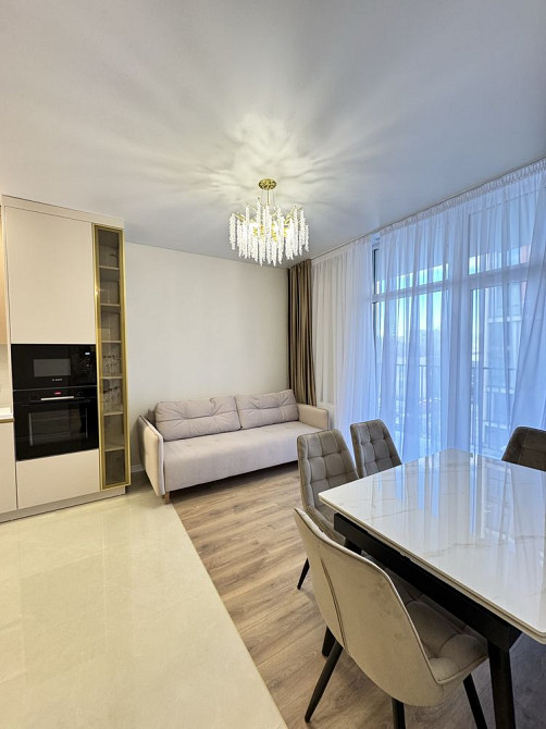 Продається дизайнерська 1,5 кімнатна квартира. ЖК Crystal Ужгород - зображення 3