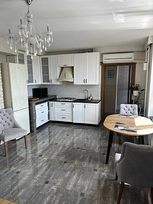 ВІЛЬНА Оренда ЦЕНТ 1-к квартири + кухня-студія вул. Балабана Галицький Львов - изображение 7