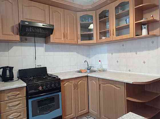 Оренда  раздельной двухкомнатнуй квартиры. Оболонский проспект 28. Київ