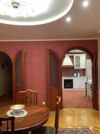 Оренда комфортноі квартири в Центрі, вул. Кониського (Тургенівська) Київ