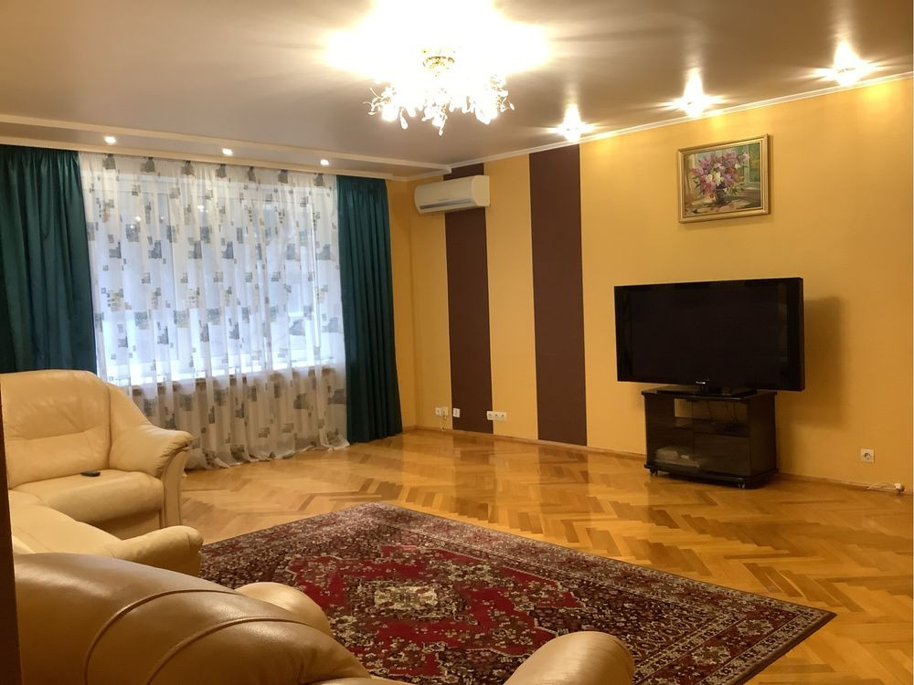 Оренда комфортноі квартири в Центрі, вул. Кониського (Тургенівська) Київ - зображення 6