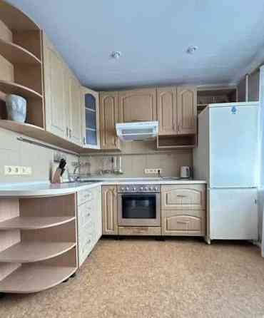 Зджам 1 кв жм Перемога 6/, вул.Добровольців Днепр