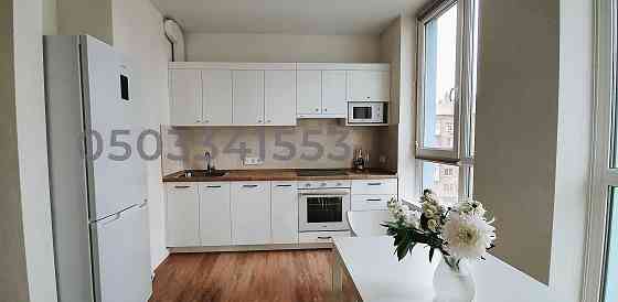 Однокімнатна квартира в центрі біля метро, ЖК Малахіт, 45 м Київ