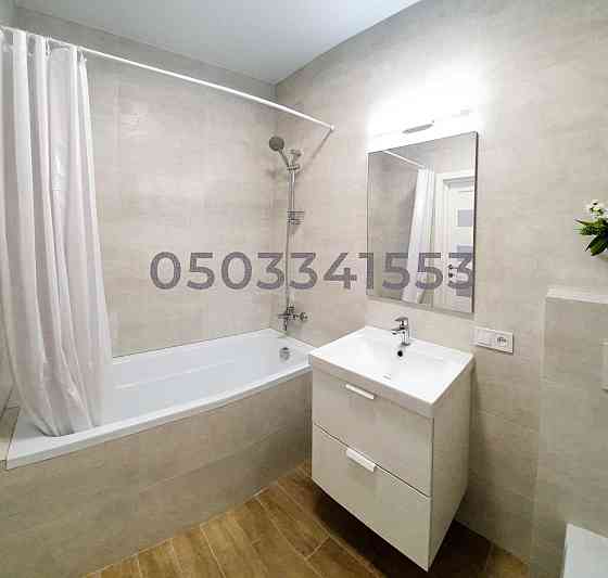 Однокімнатна квартира в центрі біля метро, ЖК Малахіт, 45 м Київ