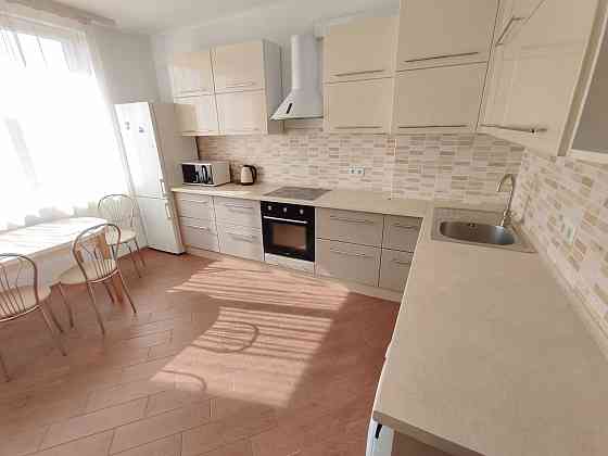 Оренда однокімнатна новобудова в центрі Черновцы