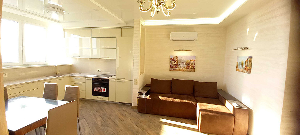 ЖК Лісовий квартал здам сучасну 2 к квартиру кухня-вітальня ГЕНЕРАТОР Бровари - зображення 1