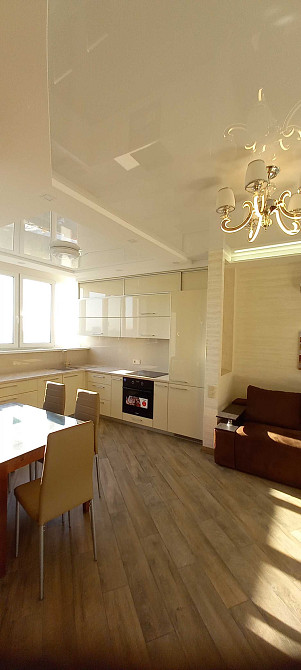 ЖК Лісовий квартал здам сучасну 2 к квартиру кухня-вітальня ГЕНЕРАТОР Бровари - зображення 3