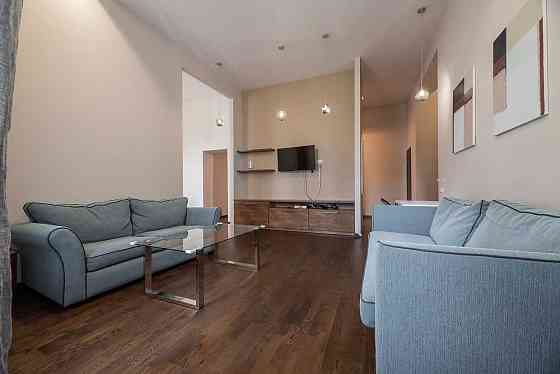 2-к. возле метро Крещатик, ул. Городецкого 11. Без комиссии! Київ