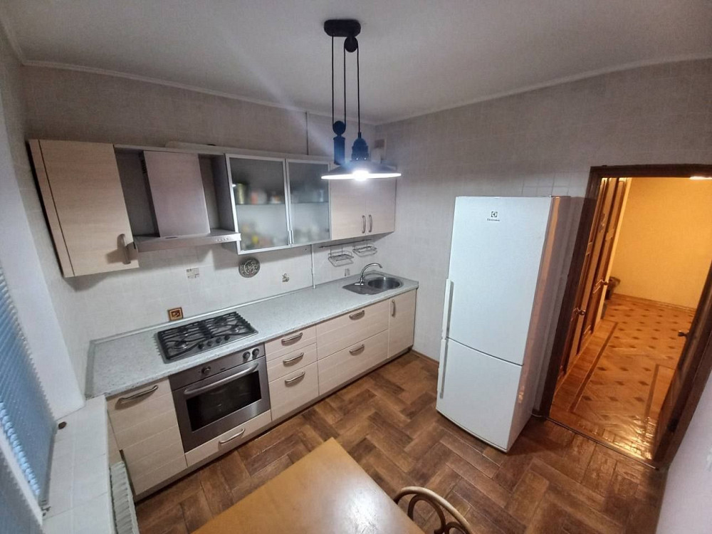 Сдам 2 комнатную квартиру Салтовка Героев труда ул Соборности Украины Харьков - изображение 1