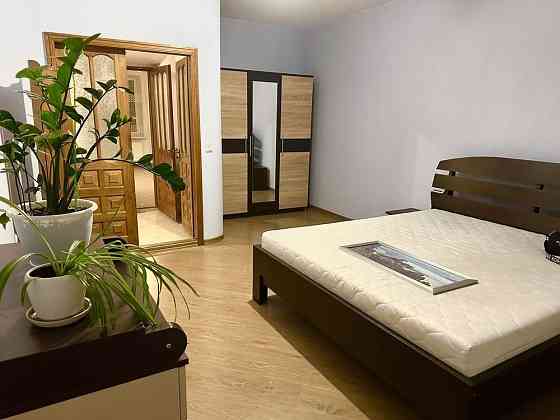 Оренда 2 кімнатної квартири Центр Хмельницкий