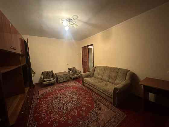 2к кв Виставка, вул Зарічанська Хмельницкий