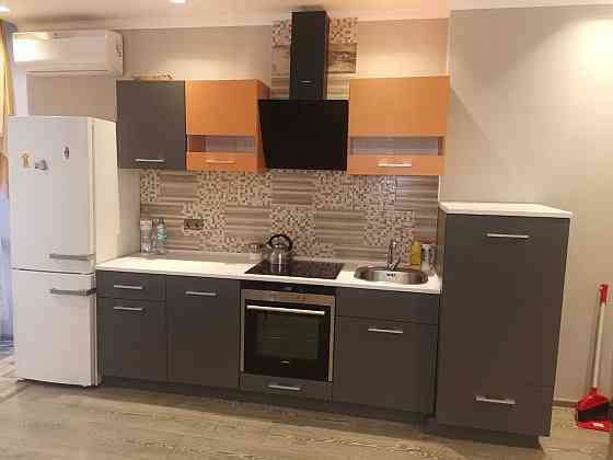 1 к Небесной Сотни, евроремонт, 7000грн Риелтор. Одеса