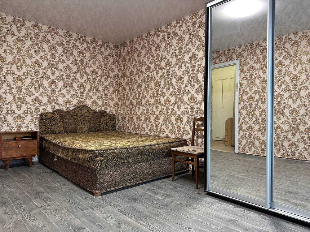 Снимите квартиру на Тополе-3, дом 49, "малосемейка" 31 кв.м Днепр - изображение 1