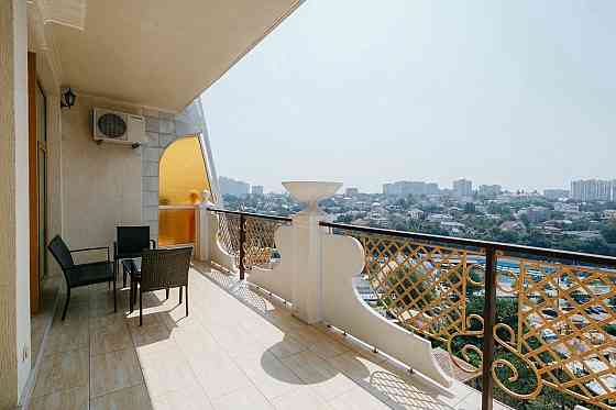 Сдаю помесячно квартиру в Аркадийском Дворце в Одессе возле моря. Одеса