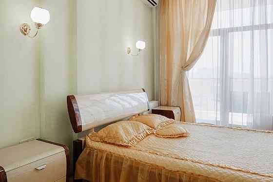 Сдаю помесячно квартиру в Аркадийском Дворце в Одессе возле моря. Одеса