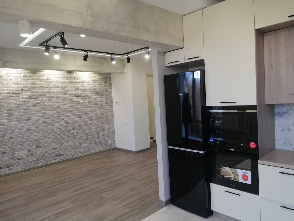 Продам,3х.ком. Авторский ремонт, А/О-Газ. ЦЕНТР, Кам’янське Кам`янське (Запорізька обл.) - зображення 1