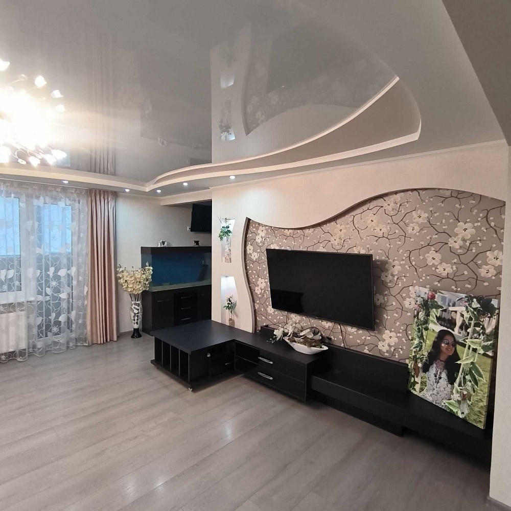 Простора 3-кімн. Нова ціна Центр з ремонтом меблями та технікою Черкаси - зображення 1