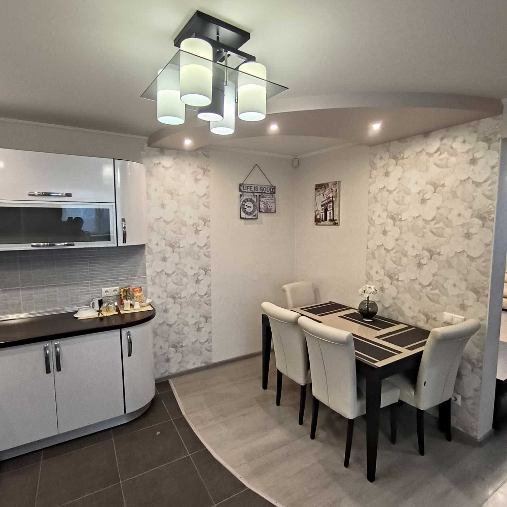 Простора 3-кімн. Нова ціна Центр з ремонтом меблями та технікою Черкаси - зображення 7