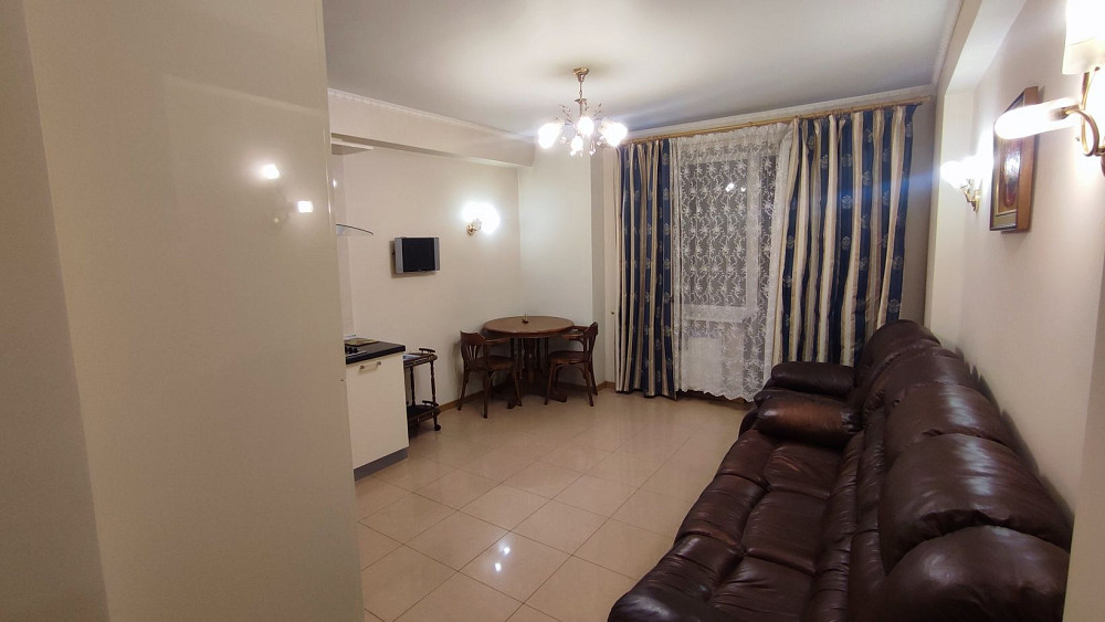 метро Печерск 100 метров 1-ком квартира с мебелью и техникой 58м2 Киев - изображение 3